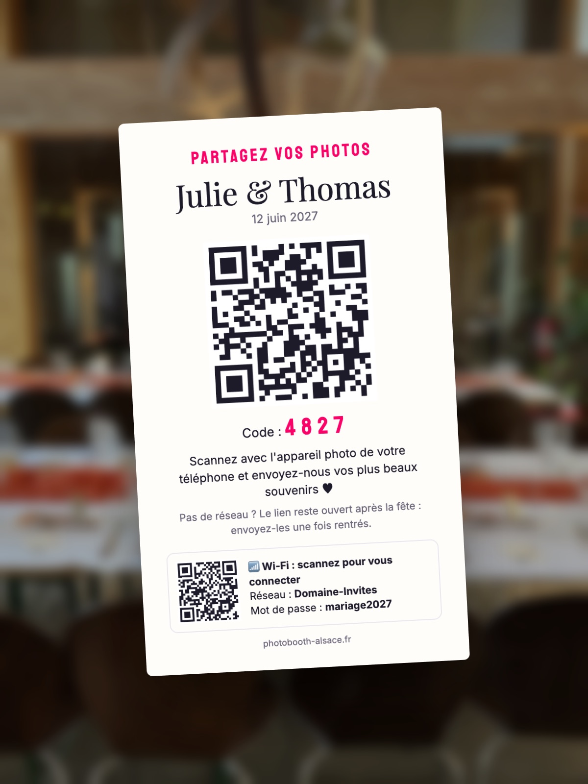 Carte de table avec QR code pour partager les photos du mariage, code d'accès et Wi-Fi de la salle